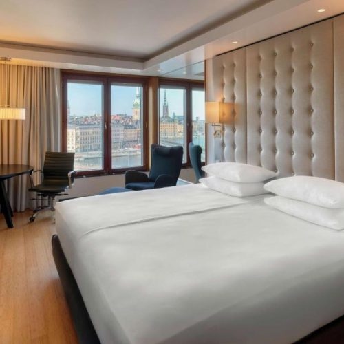 The longer you stay, the less you pay