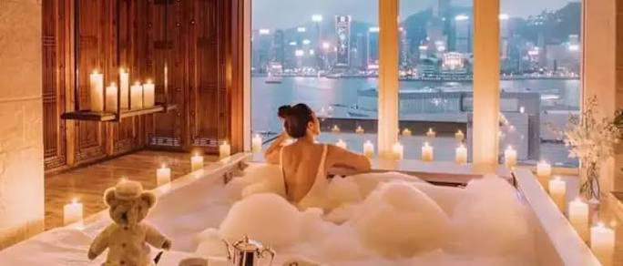The longer you stay, the less you pay